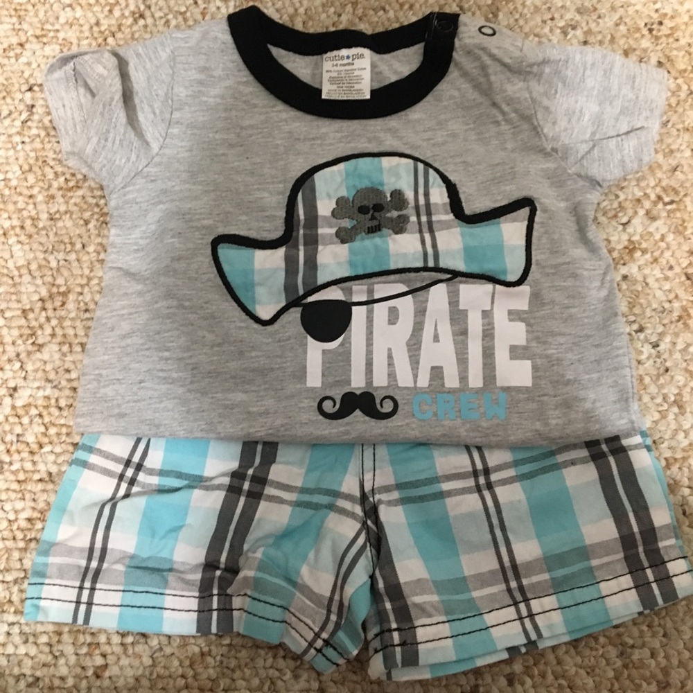 3-6 month pirate outfit